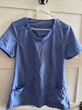 Cherokee Infinity Light  Blue Scrub Top. Size small